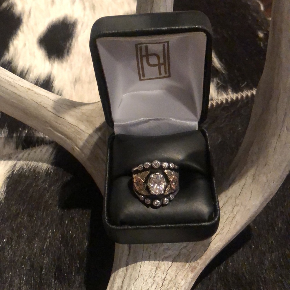 HYO Silver Western Ring